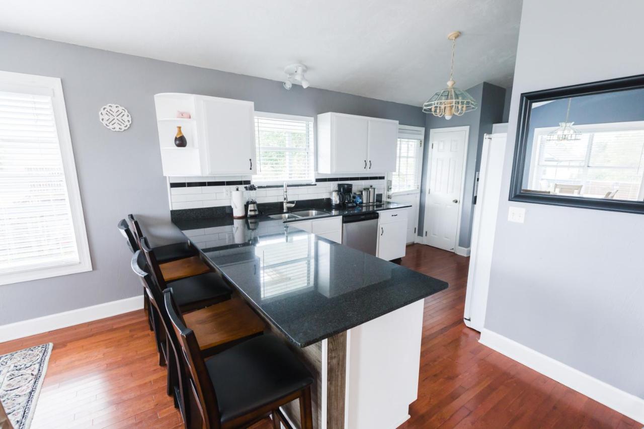 Five Bedroom Home In The Heart Of St Aug Beach セント・オーガスティン エクステリア 写真